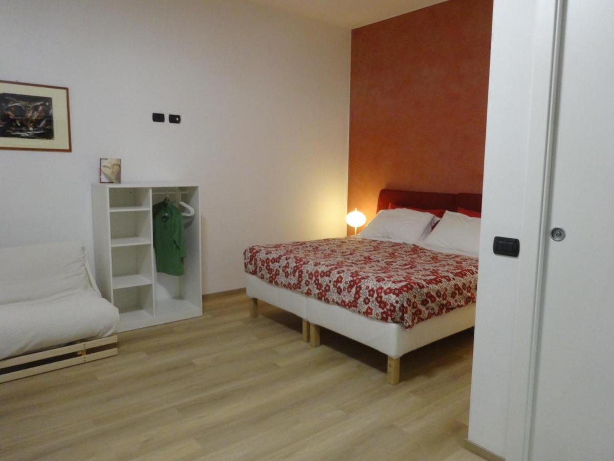 Notte Di Note - Home Hospitality 布斯托阿西齐奥 外观 照片