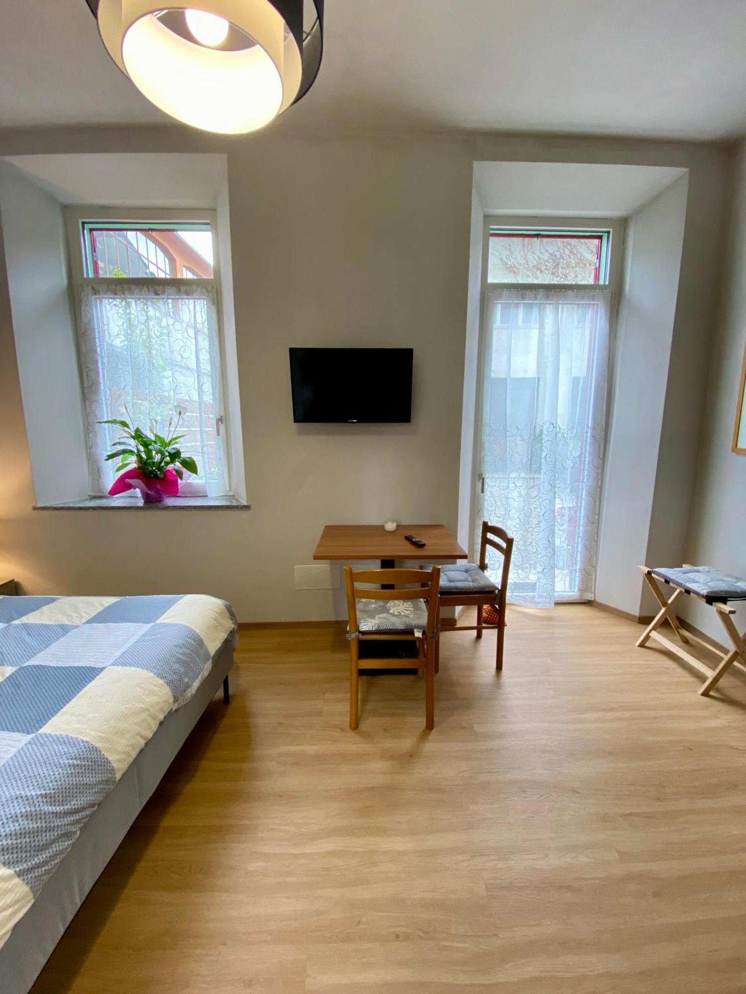 Notte Di Note - Home Hospitality 布斯托阿西齐奥 外观 照片